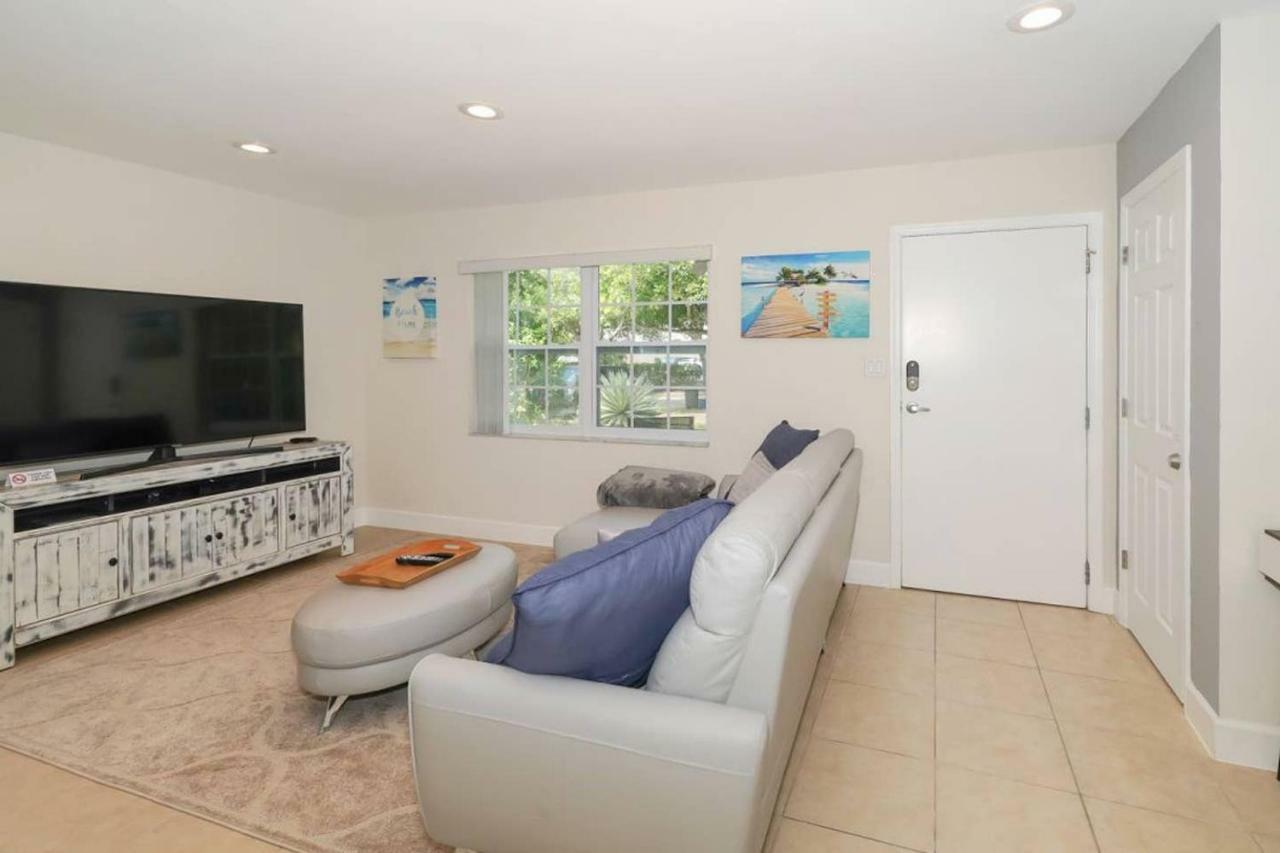 Lovely Cottage - Close To Siesta, Shops & Dining Sarasota Eksteriør billede